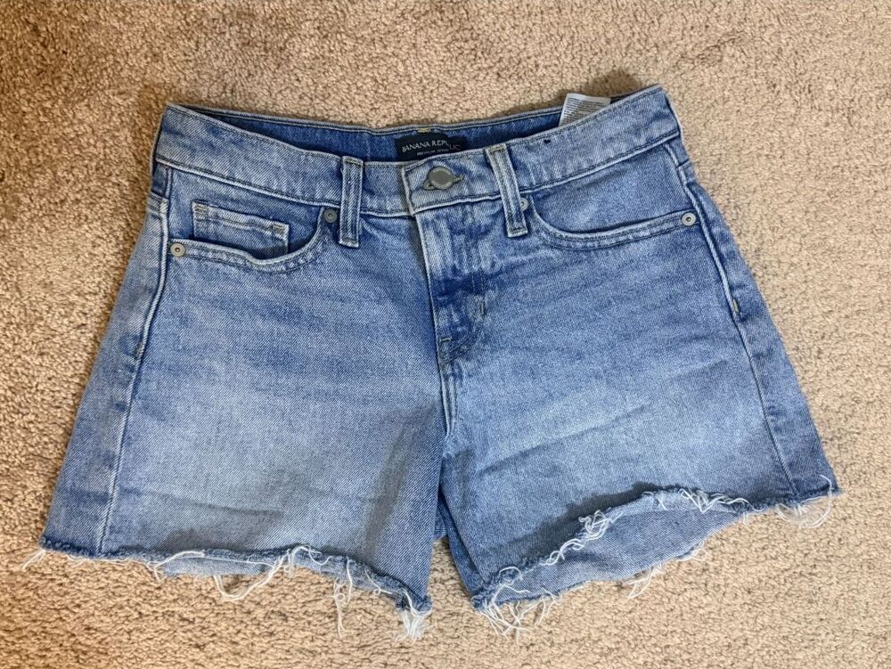 Banana Republic Jean Shorts 3.5 in Inseam - Mid-Rise - Size 26